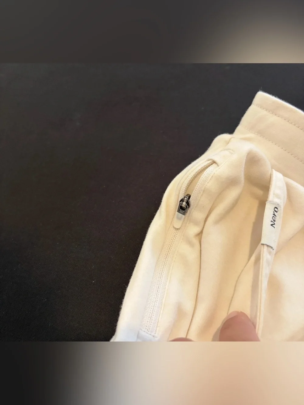 Nero Athletic Shorts Mens XL White Lined Drawstring Zip Pockets Merino 7